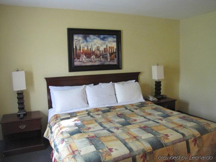 Clarion Inn & Suites Atlanta Downtown Room photo